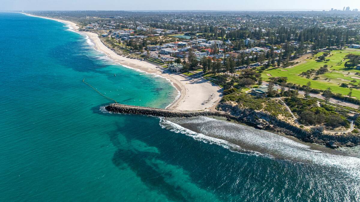 Coastal property prices plunge up to $600k as regional markets lose appeal.jpg